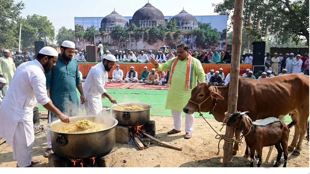 ‘বাবরি মসজিদের’ ভিত্তিপ্রস্তর স্থাপনে ৪০ হাজার লোকের জন্য রান্না হচ্ছে বিরিয়ানি