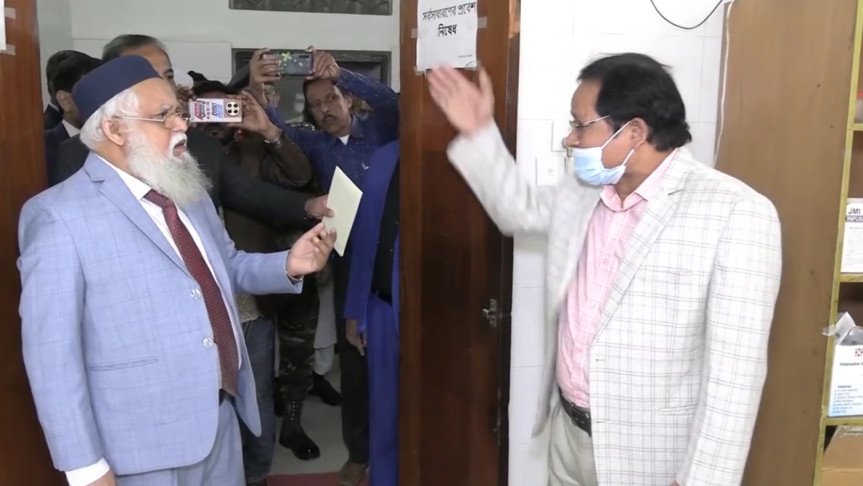 স্বাস্থ্যের ডিজির সঙ্গে তর্কে জড়ানো চিকিৎসককে অব্যাহতি