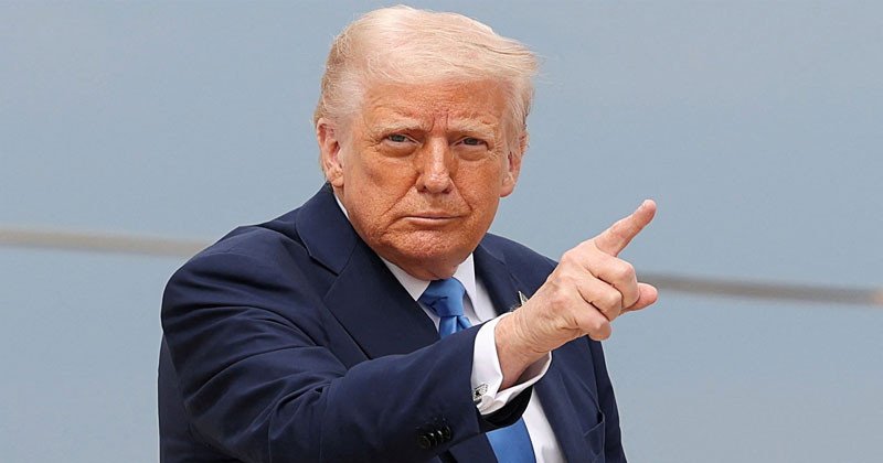 নিজেকে ভেনেজুয়েলার ‘ভারপ্রাপ্ত প্রেসিডেন্ট’ ঘোষণা করলেন ট্রাম্প